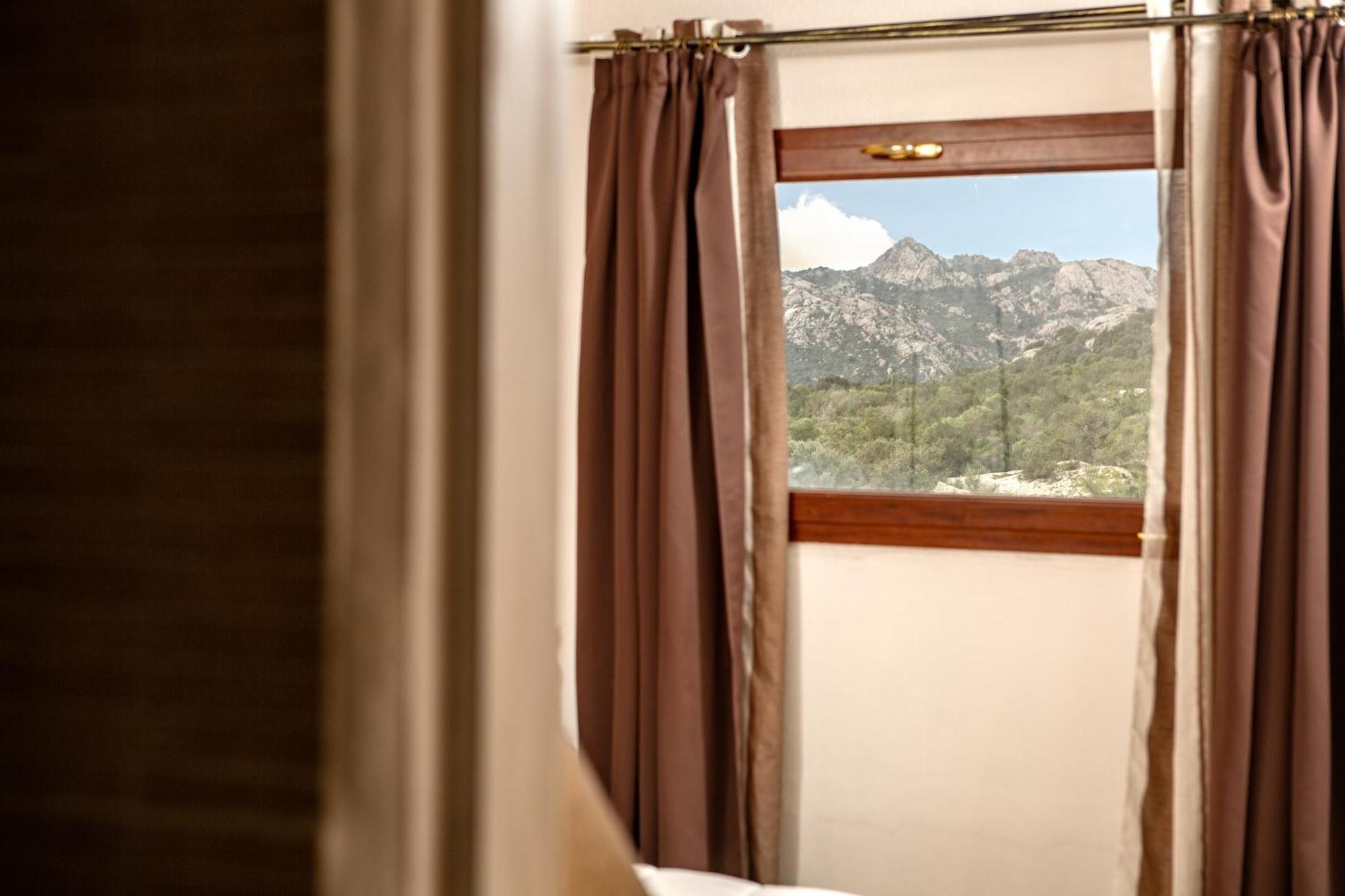 Double Room with Private Bathroom,1641031291:JPEG